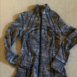 Lululemon zip